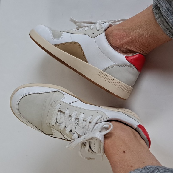 Everlane ReLeather Court sneaker lace up white, tan, with red heel sz6.5 - Picture 14 of 14